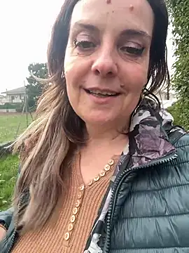 Sunbelxx live sex cam