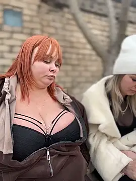 SweetCuteGirls1023 from StripChat is Freechat