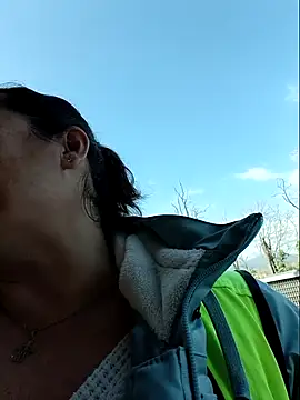 bichota85 (F milf) - Flash ass+ 2 videos