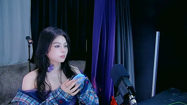 美女yoyo-o88在线直播