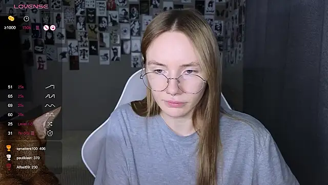 littlevildevil (F young) - take off leggins