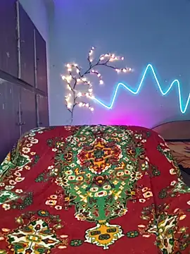 ivy_the_goddess (Ask my age) - PUBLIC FUCK ON COUCH COWGIRL