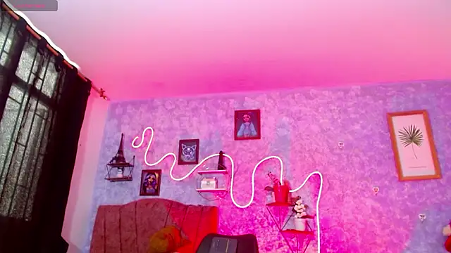 everlin__hot_ (T teen) - dildo in the ass