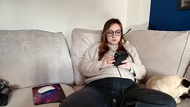 short_sweetpea (F young) - It's my birthday! <3