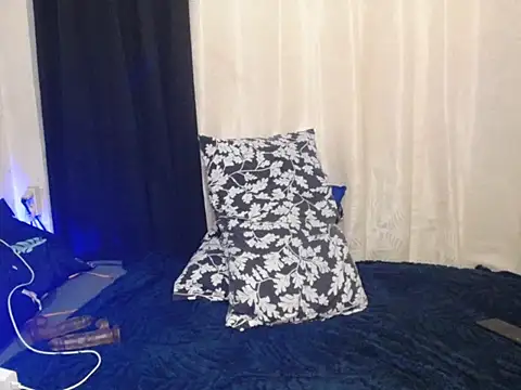 mirabellenotch (T milf) - make me cum and wild here