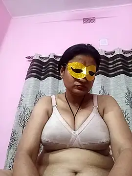 Webcam Model (Gullapi) is live