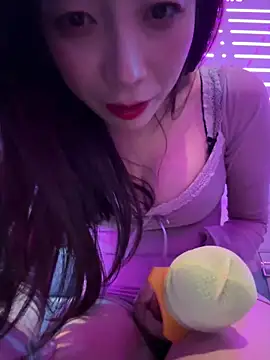 美女yourkeer在线直播