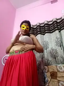 Webcam Model (Gullapi) is live