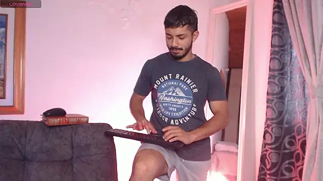 arturocardona_ - ArturoCardona_'s free webcam - UK Sex Cams