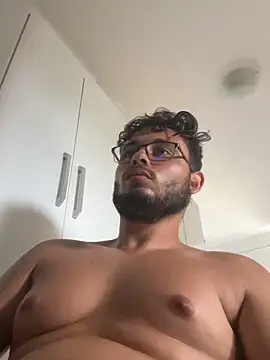 peuba12 - Peuba12's free webcam - UK Sex Cams