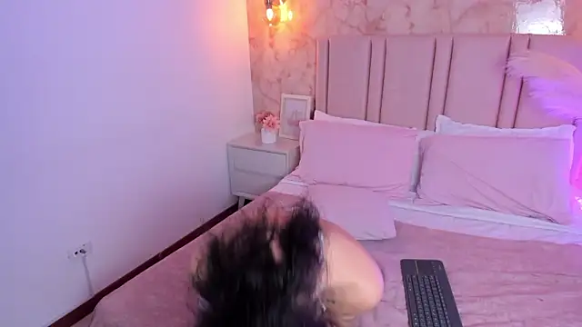 anntonella_watson - Anntonella_watson's free webcam - UK Sex Cams