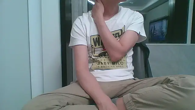 nole_china7 (Ask my age) - talk / fun / cum