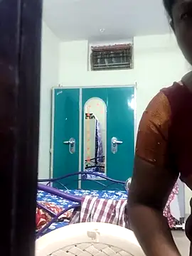 Webcam Model (yamini1431)  is live.Free join now!