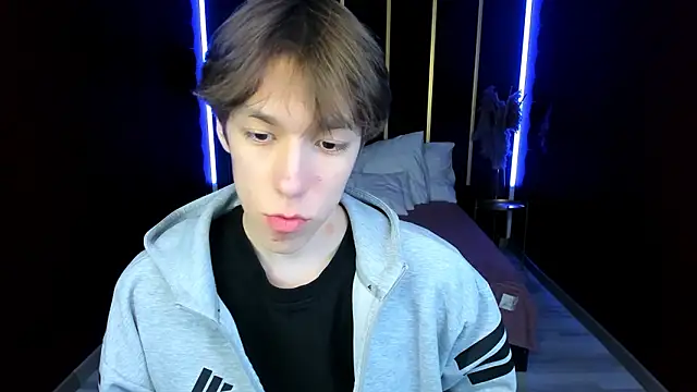 markbranston (M twink) - jerking in underwear