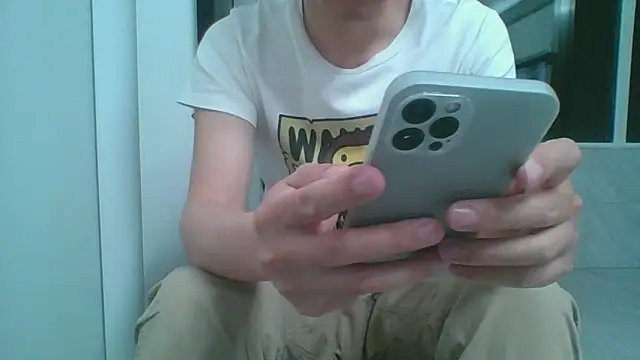 nole_china7 (Ask my age) - talk / fun / cum