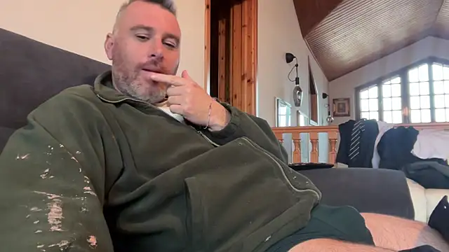 marcovik1's live cam