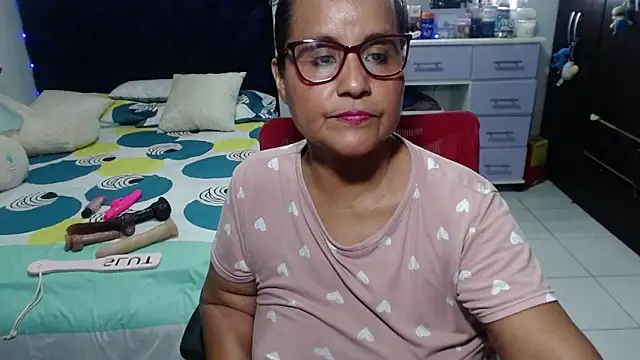 pervert_mommy_ (F mature) - give me your love