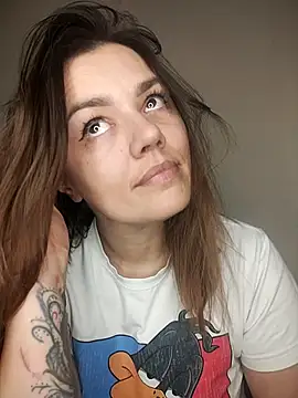 krisssexi - KrissSexi's free webcam - UK Sex Cams