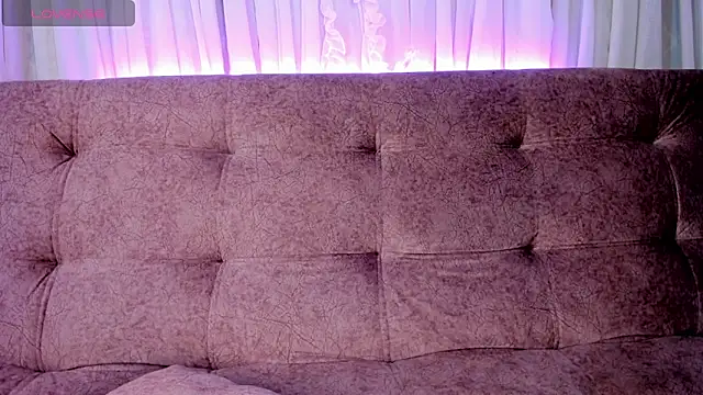 violet_77711's Live XXX Chat