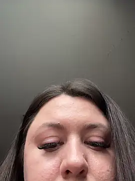 sara_slow - Sara_Slow's free webcam - UK Sex Cams