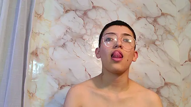 michaelrossexxx - MichaelRossexxx's free webcam - UK Sex Cams