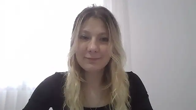 foxy_bright - Foxy_Bright's free webcam - UK Sex Cams