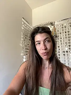 yara-lolii (F young) - Panties off 3min + spit