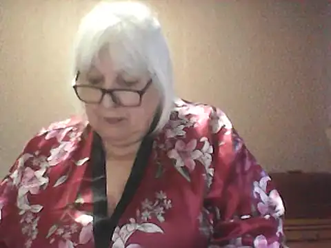 alexia64231 - Alexia64231's free webcam - UK Sex Cams