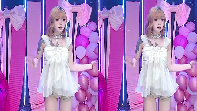 美女queen--001在线直播