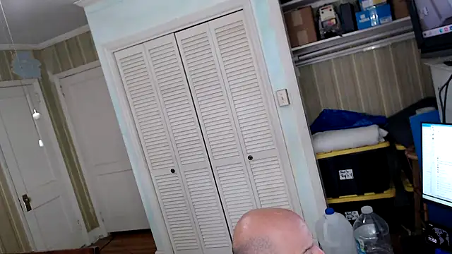 bullmusclejoe - Bullmusclejoe's free webcam - UK Sex Cams