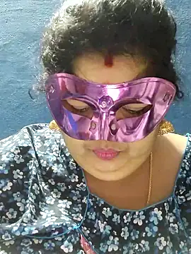 tamilthanushri - Tamilthanushri's free webcam - UK Sex Cams