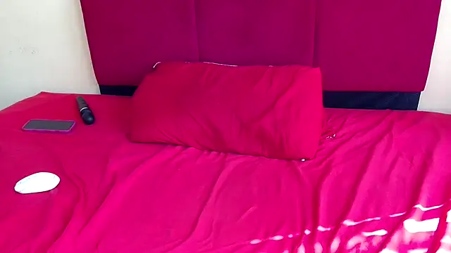 hugetitisxx (F young) - LETS ELEVATE EACH OTHER DADDY