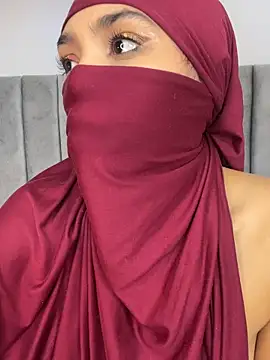 _tariq (F teen) - Show boobs + oil