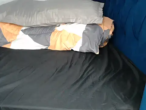 rayna-20 (F teen) - dedo na cona