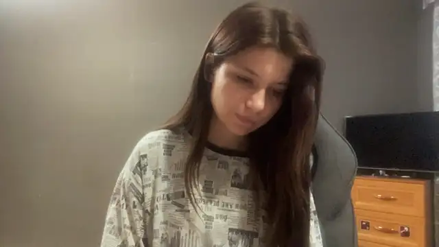 lunnabliss (F teen) - Spin around, show my outfit