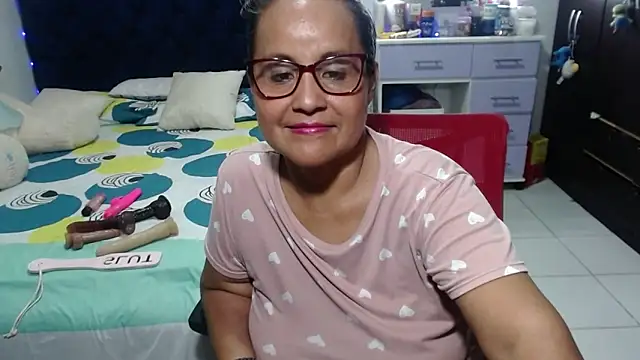 pervert_mommy_ (F mature) - give me your love