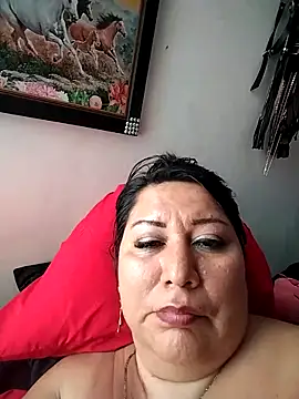 brenda_berck_ (G young) - Show milk boobs