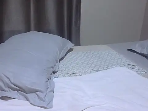 east_queen (F young) - dirty talk, lots of cum and big squirt