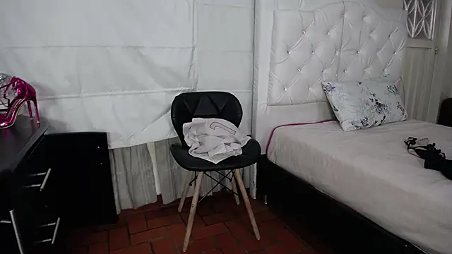 infinitysex1 - Infinitysex1's free webcam - UK Sex Cams