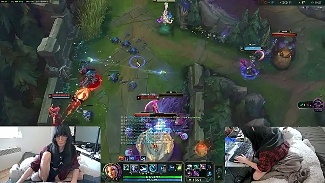 CeriseLapine live sex cam