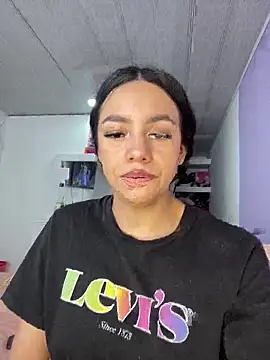 marianahb-e (F young) - Happy start of the week Hanna