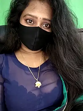 idhika-paul (Ask my age) - Nude public