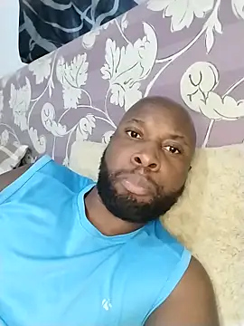 stallion100 (Ask my age) - Stretch my ass with cucumber🍆