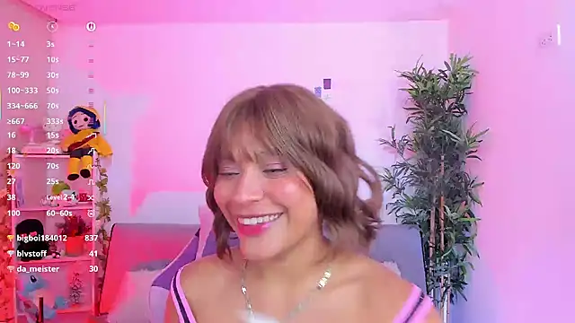 natty_romanof_18 (F young) - naked+oil