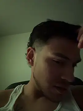 strokingdaddy4 (M young) - Oil ass and feet😛