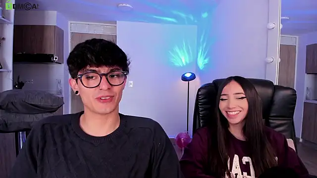 mikeyvioleta_ (Ask my age) - 💸👑 🍒flash boobs 🍒 Queen Moment 👑