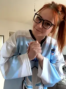 fiebie_licios (F young) - shake and slap my Ass 10x🔥