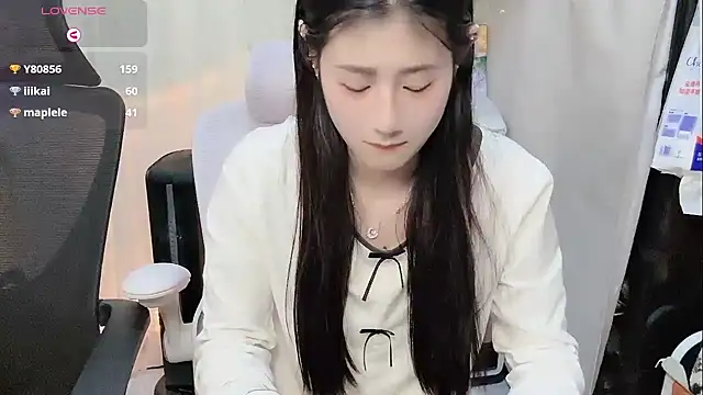 yvonne-07 (F teen) - 全裸3分钟