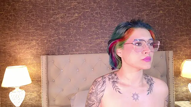 annie_hawk (F young) - NEED ATTENTION GODDESS