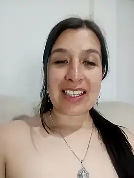 lady_merlot1 (F milf) - spank ass (5min)